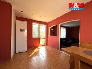 Prodej atypického bytu, Měšice, U školky, 118 m2