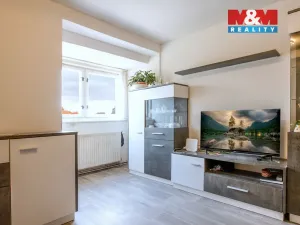 Prodej bytu 3+1, Cvikov - Cvikov II, Komenského, 56 m2