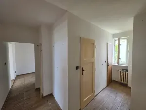 Prodej bytu 3+1, Znojmo, 28. října, 57 m2