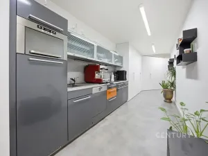 Pronájem kanceláře, Praha - Smíchov, Na Zatlance, 232 m2