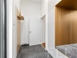 Pronájem rodinného domu, Praha - Jinonice, Nyklíčkova, 217 m2