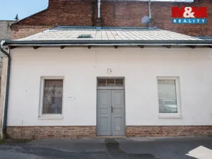 Pronájem obchodního prostoru, Pardubice - Zelené Předměstí, 17. listopadu, 82 m2