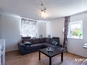 Prodej rodinného domu, Zlonín, Hlavní, 247 m2