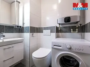 Prodej bytu 1+kk, Doubravčice, V bytovkách, 35 m2
