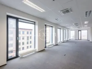 Pronájem kanceláře, Praha - Holešovice, Jankovcova, 390 m2
