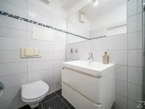 Prodej bytu 1+kk, Praha - Kbely, Pod Nouzovem, 34 m2
