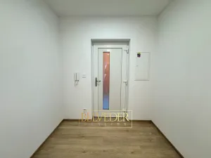 Pronájem bytu 2+kk, Teplice, Albrechtova, 70 m2