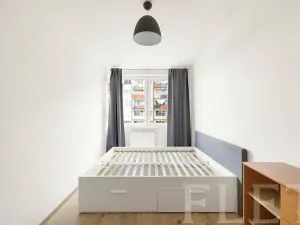 Pronájem bytu 2+kk, Praha - Vysočany, Pod Harfou, 48 m2