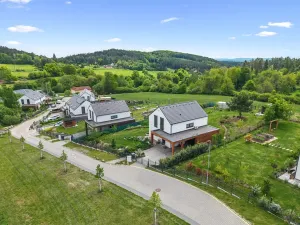 Prodej rodinného domu, Kamenice, Lužní, 141 m2