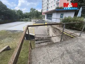 Pronájem komerční nemovitosti, Ústí nad Labem, Žukovova, 74 m2