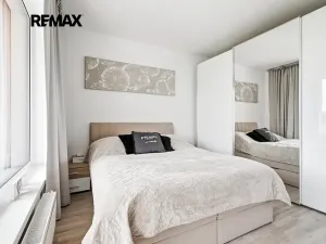 Prodej bytu 2+kk, Praha - Vysočany, Strnadových, 50 m2
