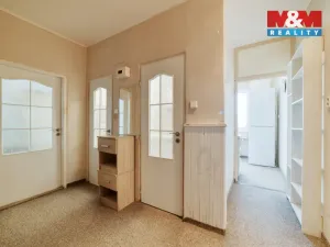 Prodej bytu 2+1, Cheb, V Zahradách, 52 m2