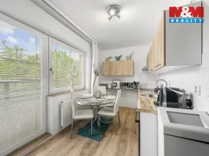 Prodej bytu 2+1, Chlumec, Stradovská, 51 m2