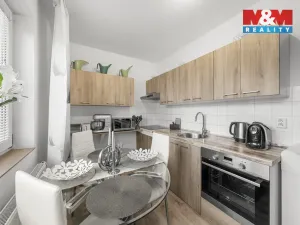 Prodej bytu 2+1, Chlumec, Stradovská, 51 m2