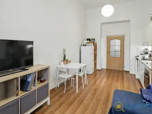 Prodej bytu 2+kk, Praha - Holešovice, Strojnická, 46 m2