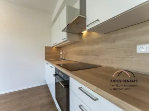 Pronájem bytu 2+kk, Praha - Vysočany, Pod Harfou, 44 m2