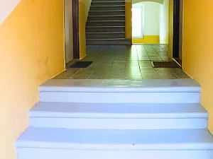 Pronájem bytu 2+kk, Ústí nad Labem, Koněvova, 40 m2