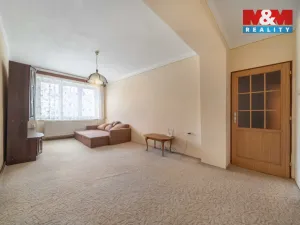 Prodej bytu 2+1, Hrádek - Nová Huť, 1. máje, 56 m2
