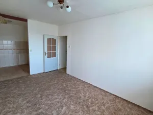 Prodej bytu 2+kk, Praha - Kobylisy, Třebenická, 39 m2