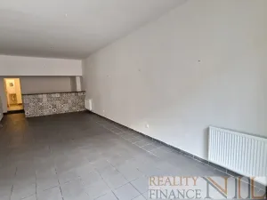 Pronájem obchodního prostoru, Dobřany, Školní, 79 m2