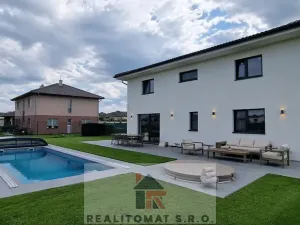 Prodej rodinného domu, Polerady, 190 m2
