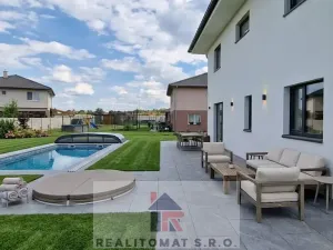Prodej rodinného domu, Polerady, 190 m2