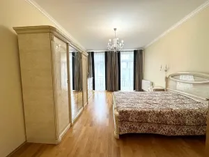 Prodej bytu 3+1, Karlovy Vary, Sadová, 112 m2