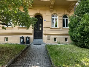 Prodej bytu 3+1, Karlovy Vary, Sadová, 112 m2