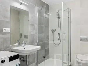 Pronájem bytu 1+kk, Praha - Karlín, Křižíkova, 31 m2