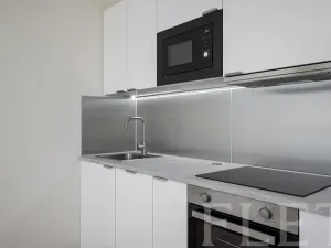 Pronájem bytu 1+kk, Praha - Hloubětín, Laponská, 34 m2