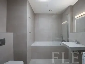 Pronájem bytu 1+kk, Praha - Hloubětín, Laponská, 34 m2