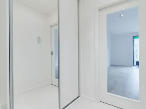 Pronájem bytu 1+kk, Praha - Vršovice, Archangelská, 34 m2