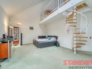 Prodej komerční nemovitosti, Chrášťany, Plzeňská, 207 m2