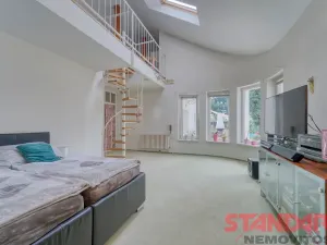 Prodej komerční nemovitosti, Chrášťany, Plzeňská, 207 m2