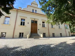 Pronájem kanceláře, Praha - Libeň, Zvonařovská, 56 m2