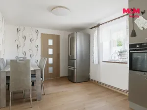 Prodej rodinného domu, Stěžery, Lipová, 250 m2