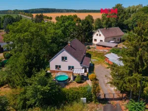 Prodej rodinného domu, Bor - Holostřevy, 200 m2