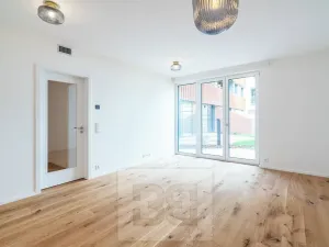 Pronájem bytu 2+kk, Praha - Radlice, U Komína, 55 m2