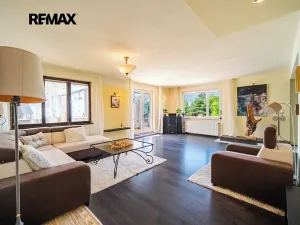 Prodej bytu 6+kk a větší, Doksy, Okružní, 412 m2