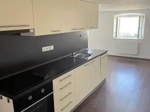 Pronájem bytu 2+kk, Liberec, nám. Soukenné, 52 m2