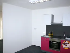 Pronájem bytu 1+kk, Jihlava, třída Legionářů, 44 m2
