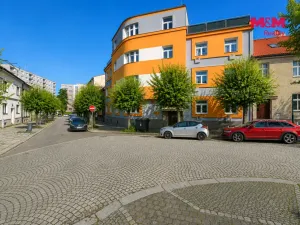 Prodej bytu 1+kk, Plzeň - Doubravka, Habrmannovo náměstí, 30 m2
