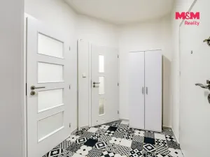 Prodej bytu 1+kk, Plzeň - Doubravka, Habrmannovo náměstí, 30 m2