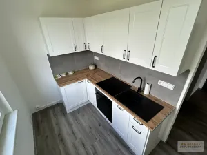 Prodej bytu 1+1, Broumov, Pionýrská, 36 m2