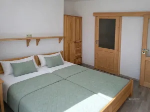 Prodej činžovního domu, Ostružná - Ramzová, 73 m2