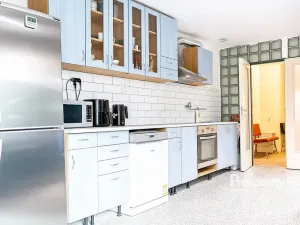 Pronájem komerční, Kladno, náměstí Svobody, 12 m2