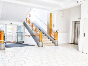 Pronájem komerční, Kladno, náměstí Svobody, 12 m2