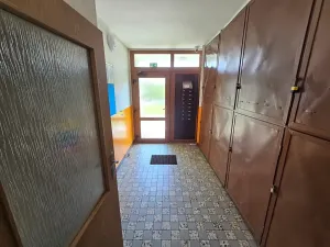 Prodej bytu 3+1, Postoloprty, Jiráskovo náměstí, 65 m2