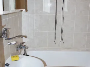 Pronájem bytu 2+1, Praha - Žižkov, Ostromečská, 80 m2