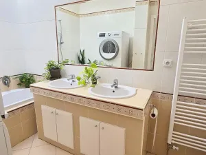 Prodej rodinného domu, Dolní Břežany, Dělnická, 214 m2